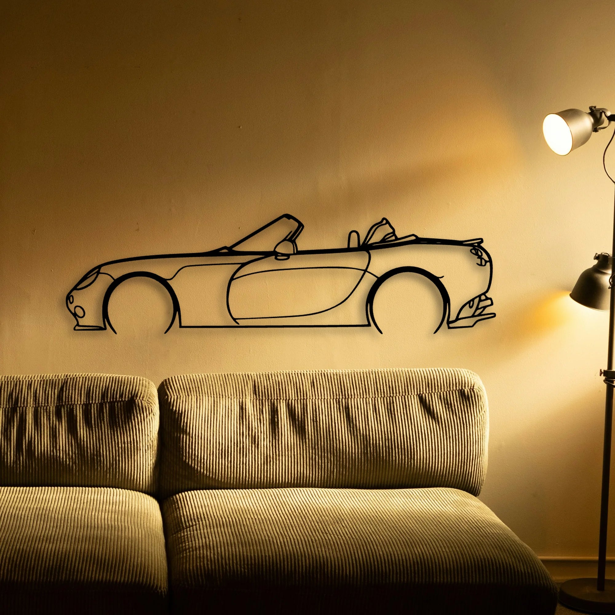 Tamora 2004 Classic Silhouette Metal Wall Art - Tinvibe