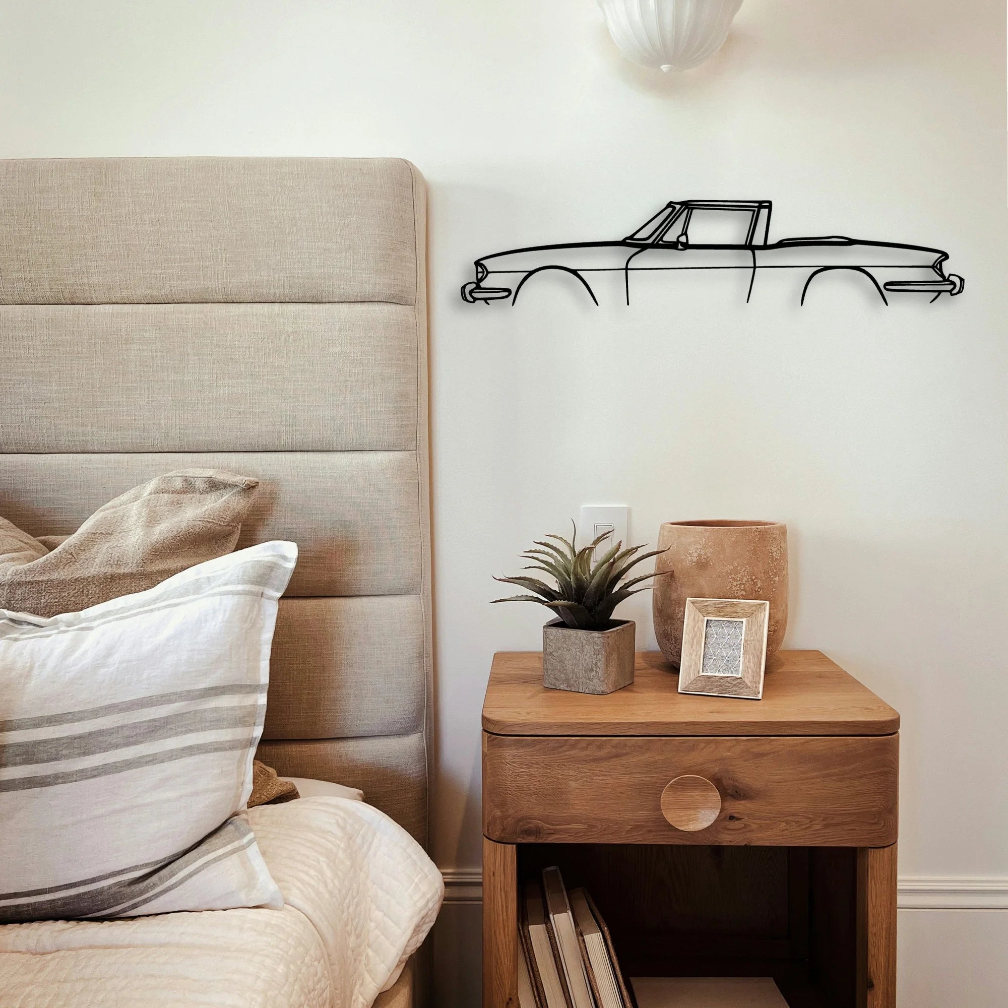 Triumph Stag 1972 Classic Silhouette Metal Wall Art - Tinvibe