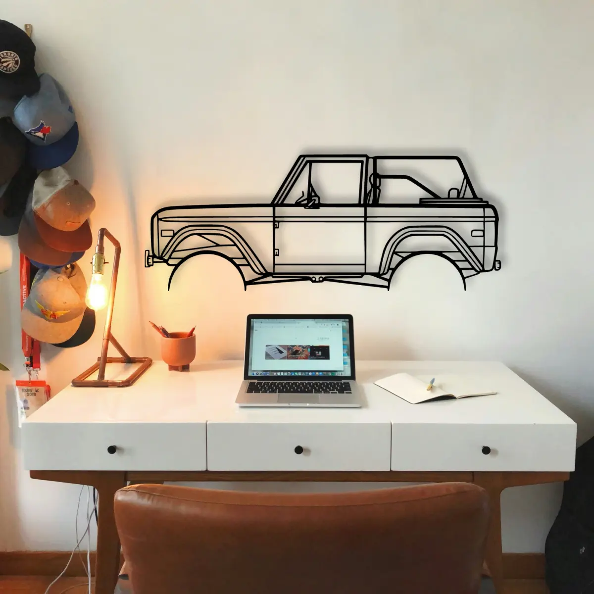 Ford Bronco 1971 2 cut outline