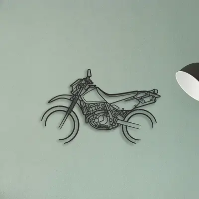 Suzuki DR650 — XS (50 cm) metal wall art