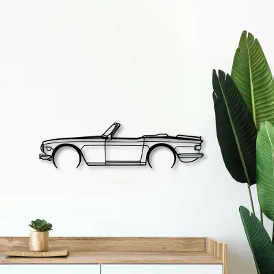 Triumph Tr6 1974 2 cut outline from the Tinvibe range