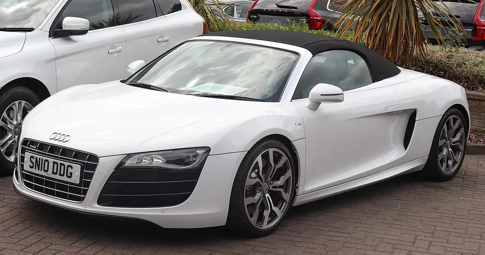 Audi R8 Spyder MK2 2 — cut-metal silhouette in open-top form