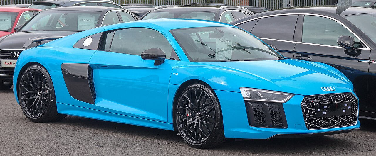 Audi R8 V10 — a real example of the model