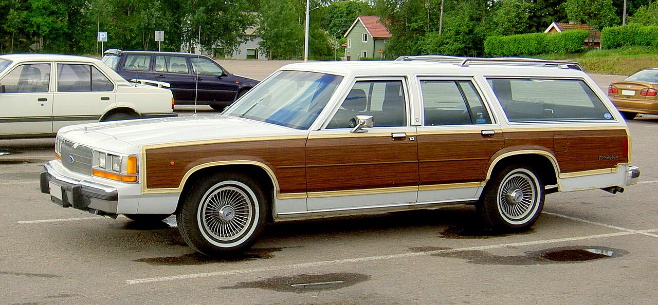 Ford Country Squire — a real example of the model
