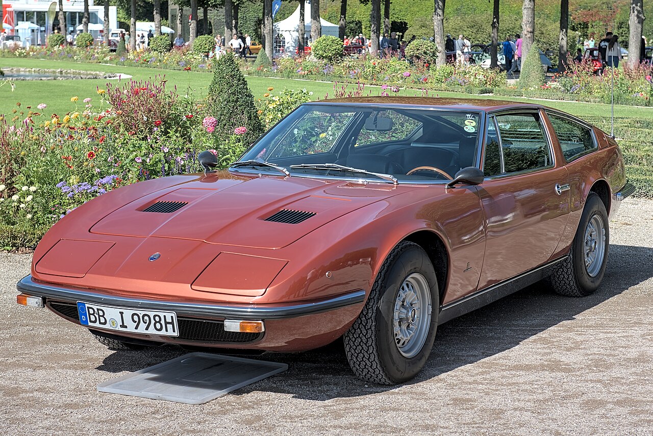 Maserati Indy CAR — a real example of the model