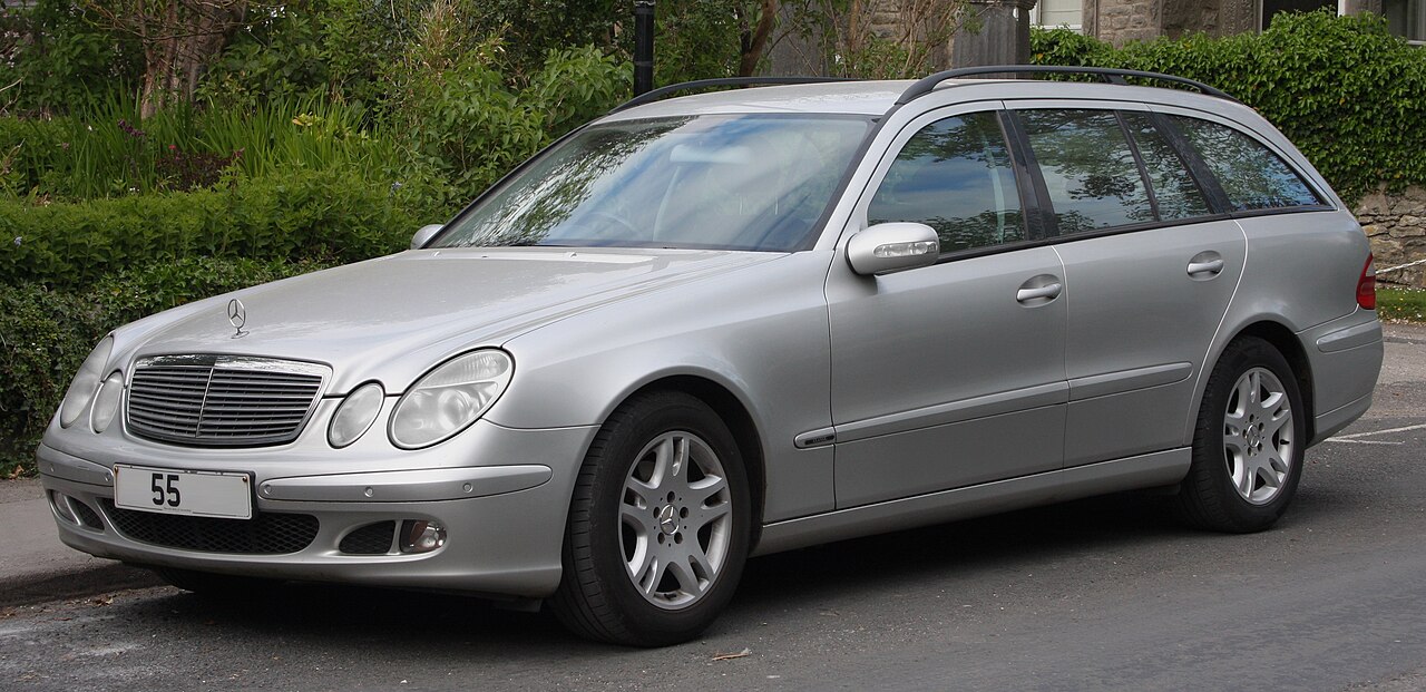 Mercedes-Benz E550 W212 — a real example of the model