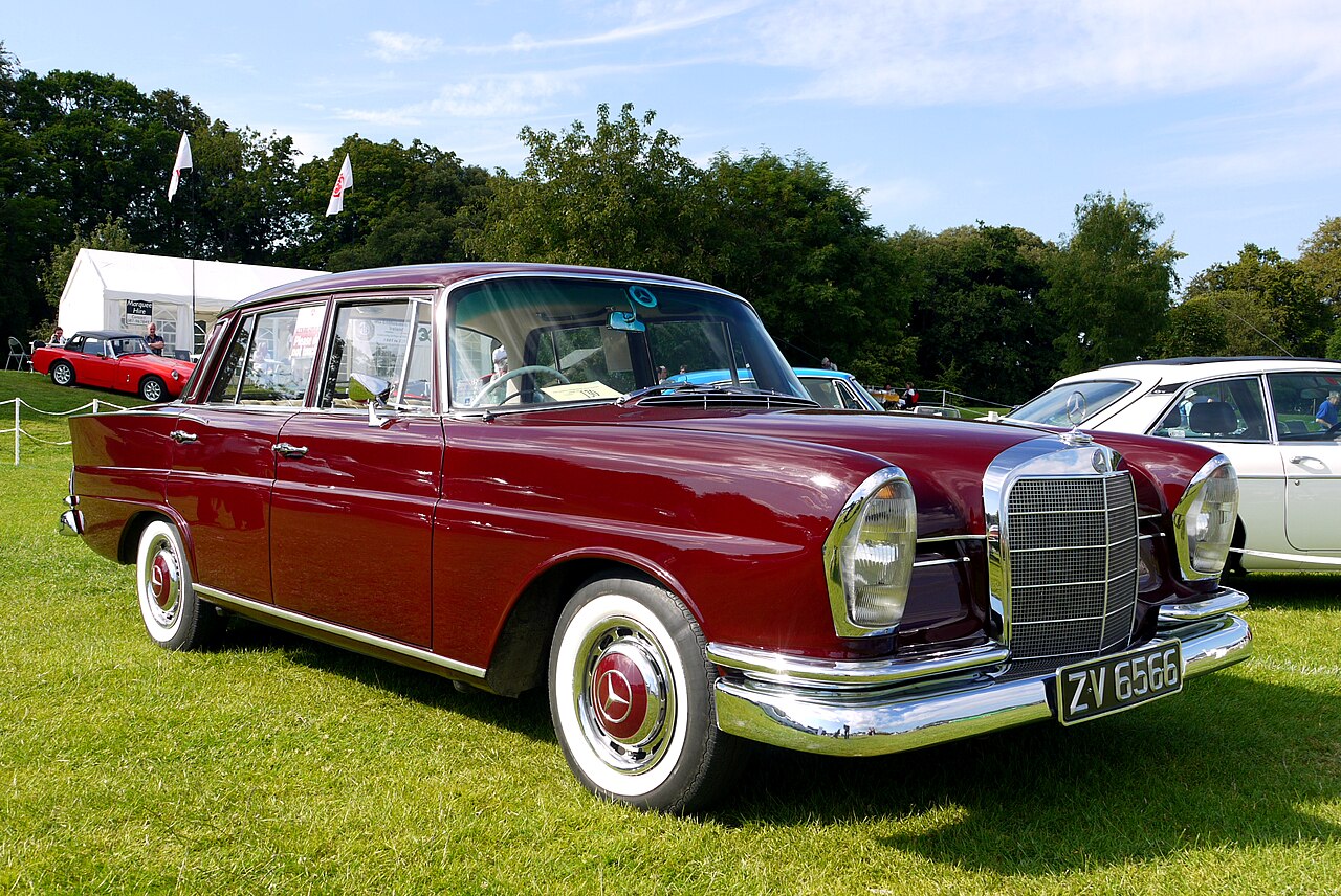 Mercedes-Benz W111 — a real example of the model