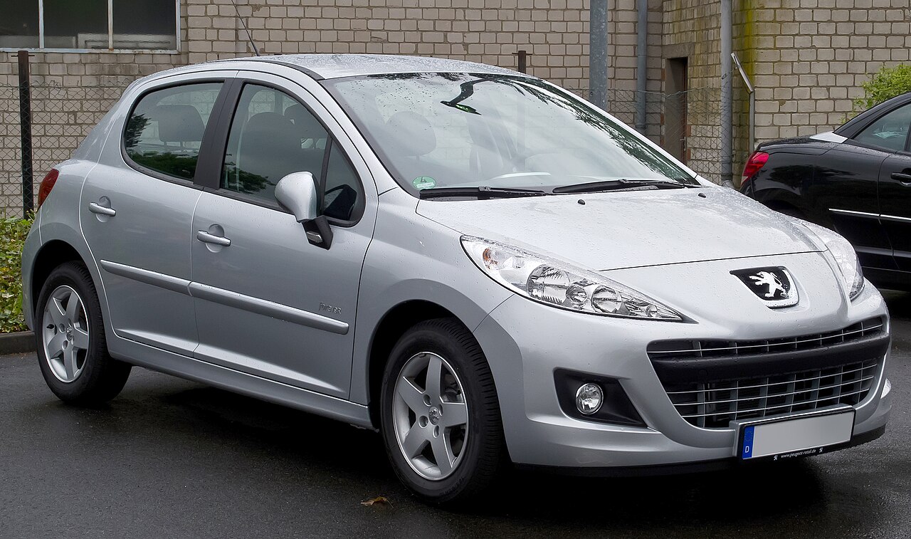 Peugeot 207 CC — a real example of the model