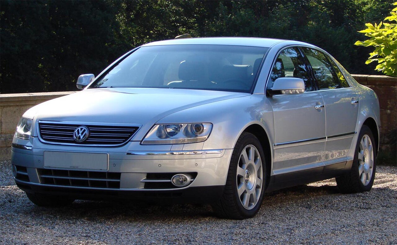 Volkswagen Phaeton — a real example of the model